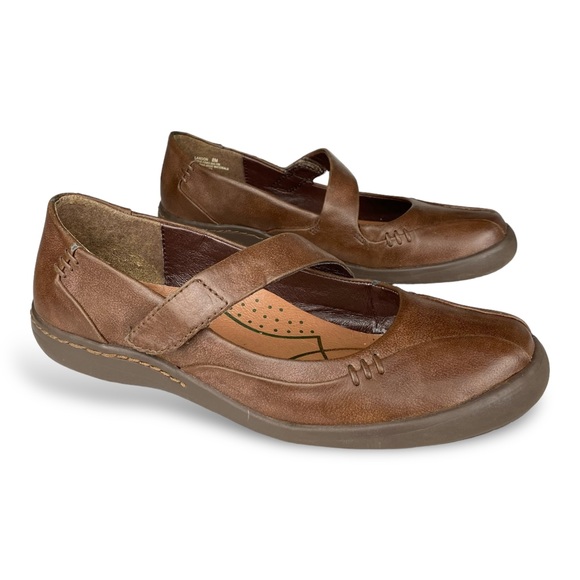 Baretraps Landon Mary Jane Ballet Brown Strap Comfort Flats Women’s - Picture 2 of 11